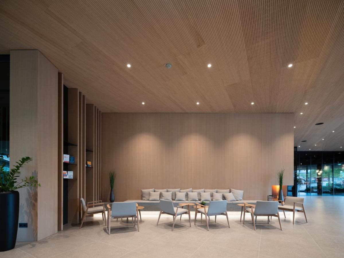 阔勒斯赫拉格 Loxone Campus酒店 外观 照片